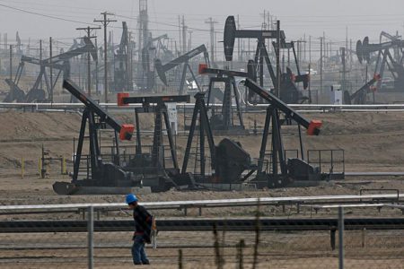 Living near oil and gas wells tied to low birth weights in infants